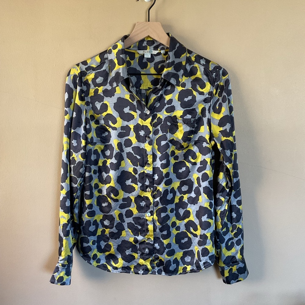 Boden Animal Print Silk Blend Button Down Top Size 8